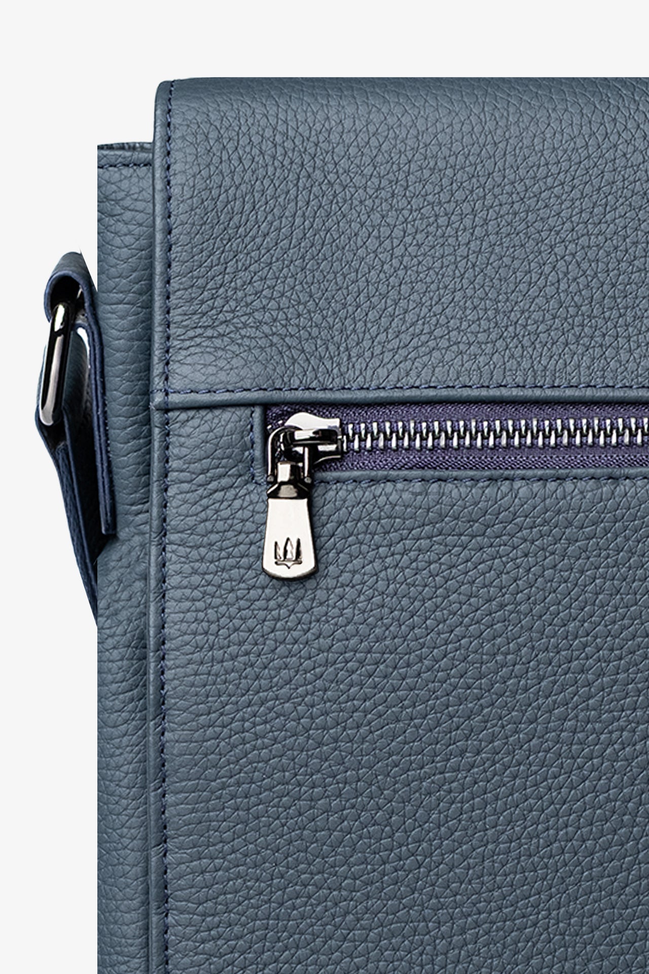 Globe Hakiki Deri Askılı Çanta