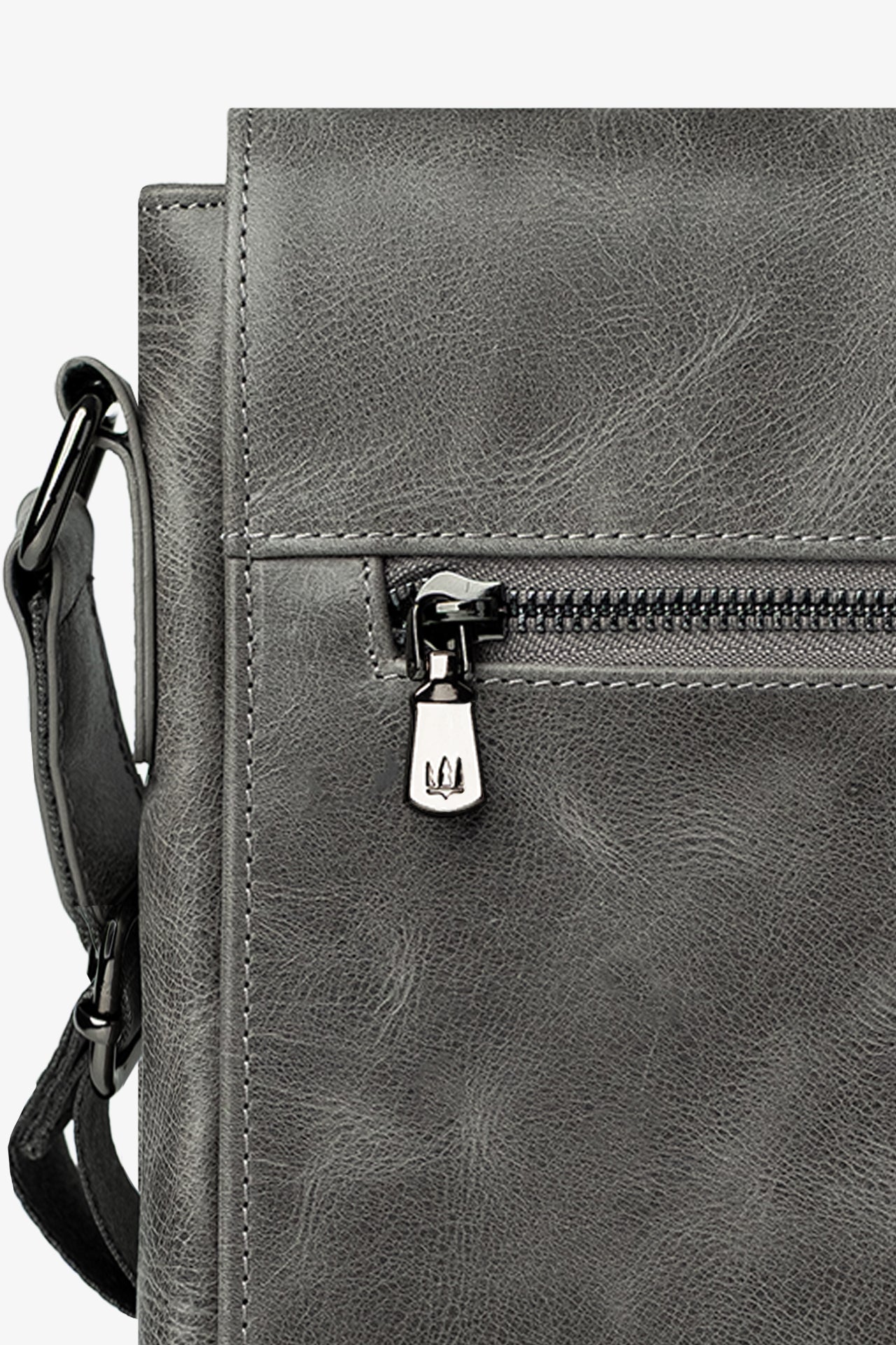 Globe Hakiki Deri Askılı Çanta