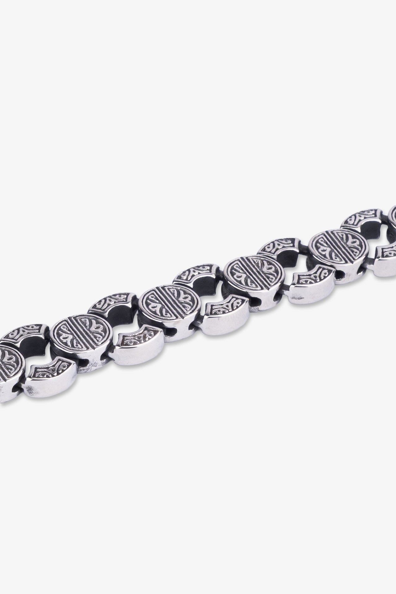Gümüş rengi, desenli metal bileklik