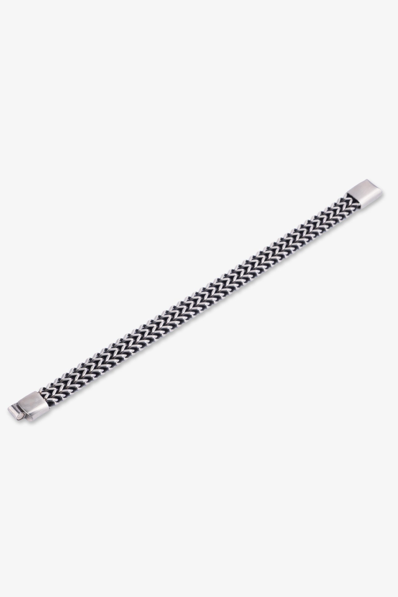 Gümüş renkli zincir desenli metal bileklik