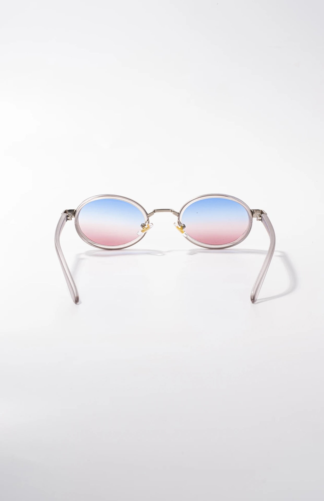 Mavi-pembe degrade lensli metal güneş gözlüğü