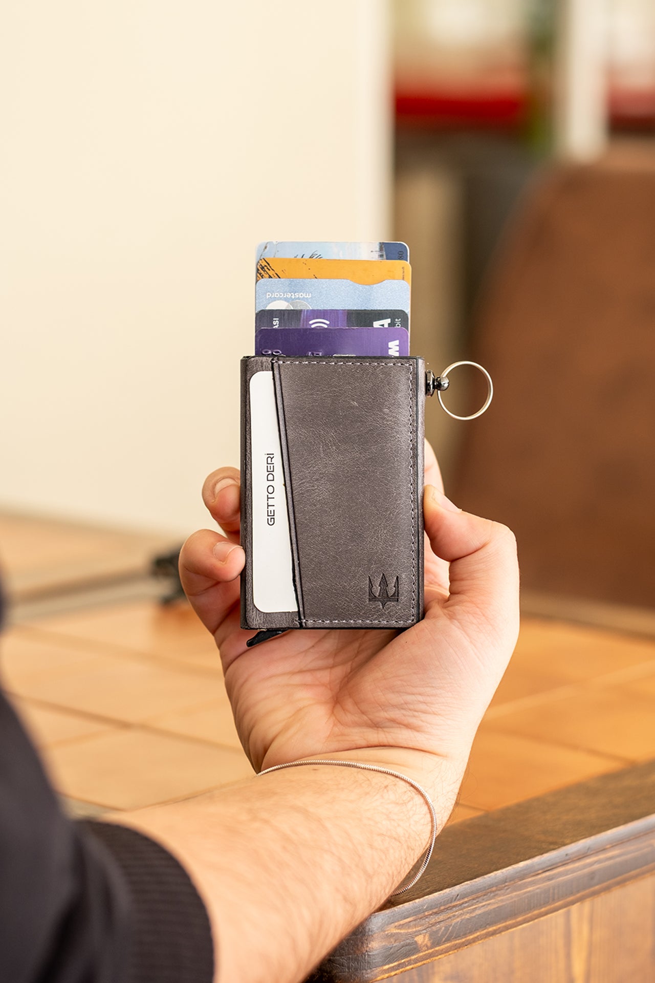 Hype Mekanizmalı Hakiki Deri Kartlık