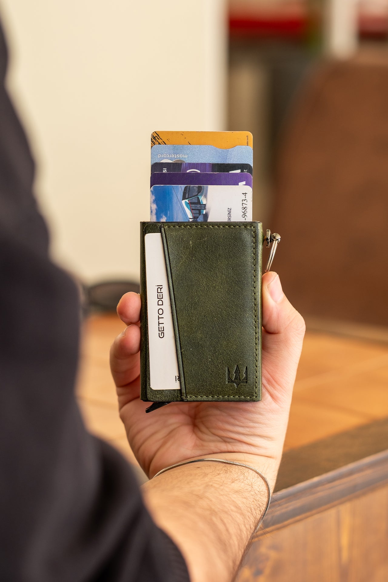 Hype Mekanizmalı Hakiki Deri Kartlık