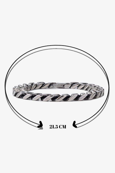 Gümüş renkli metal zincir kolye, 21.5 cm uzunlukta, erkek aksesuarı