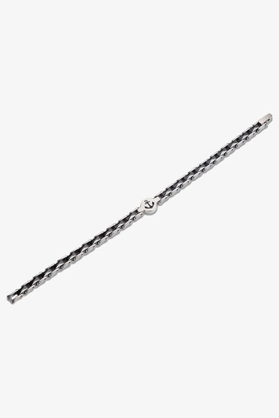 Gümüş rengi metal bileklik, zincir desenli ve çapa detaylı
