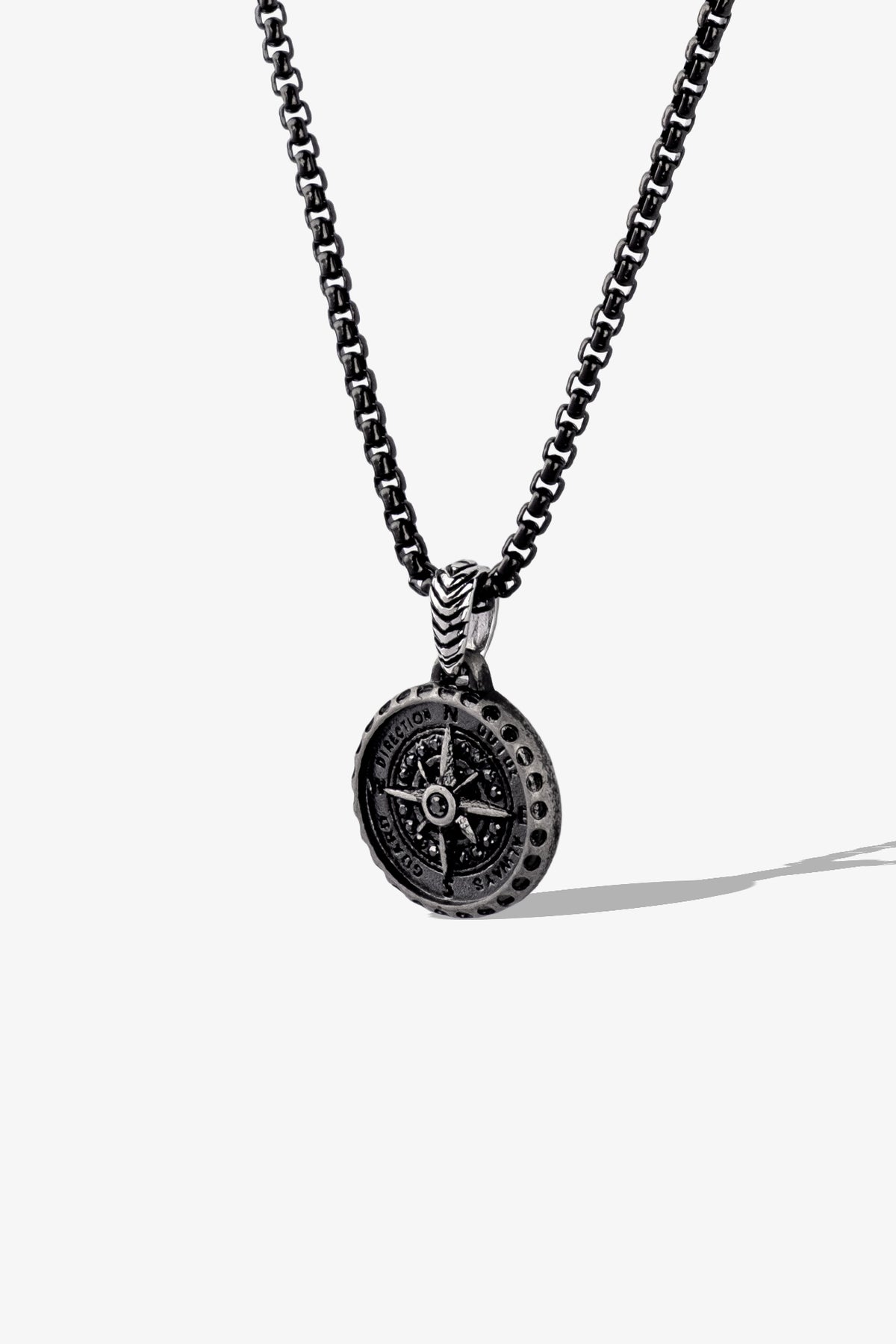 Compass Çelik Kolye