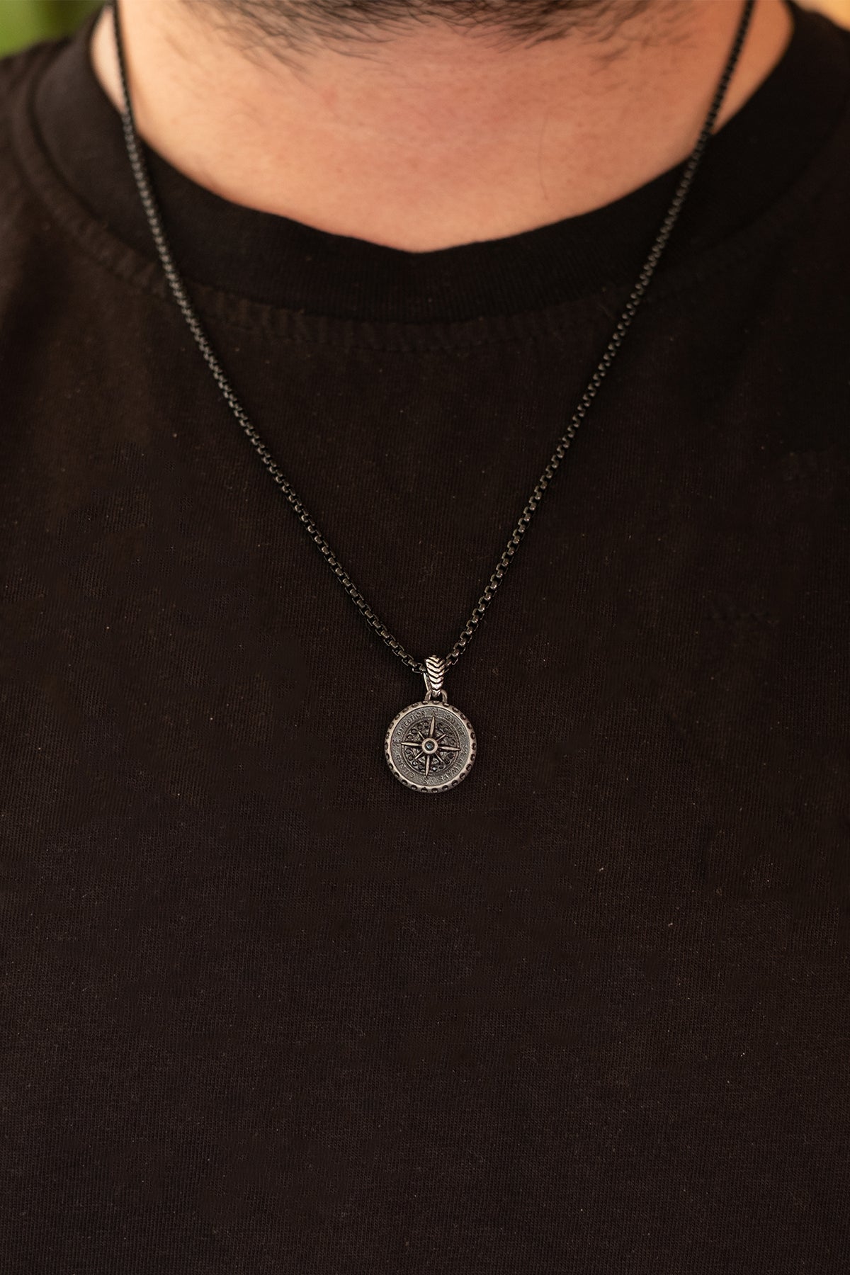 Compass Çelik Kolye