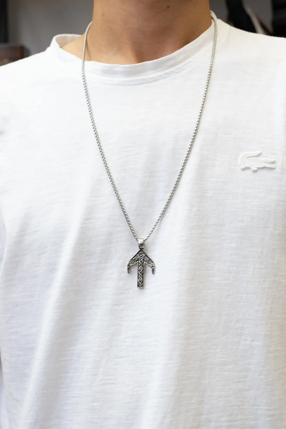 Direction Çelik Kolye