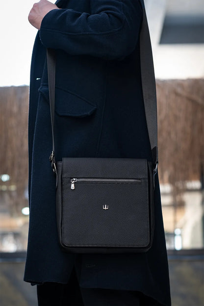 Globe Hakiki Deri Askılı Çanta