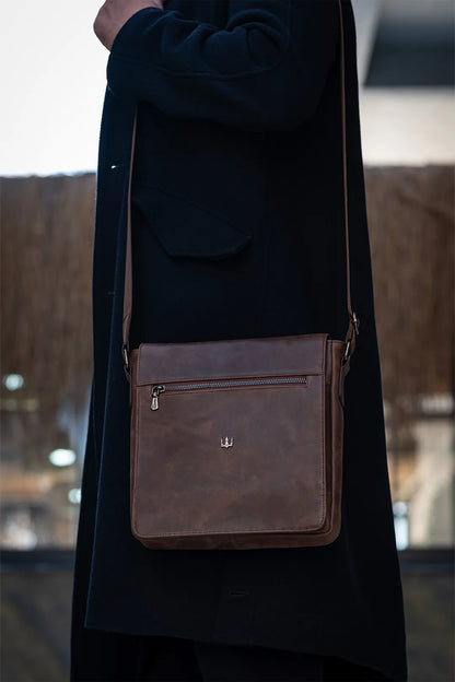 Globe Hakiki Deri Askılı Çanta