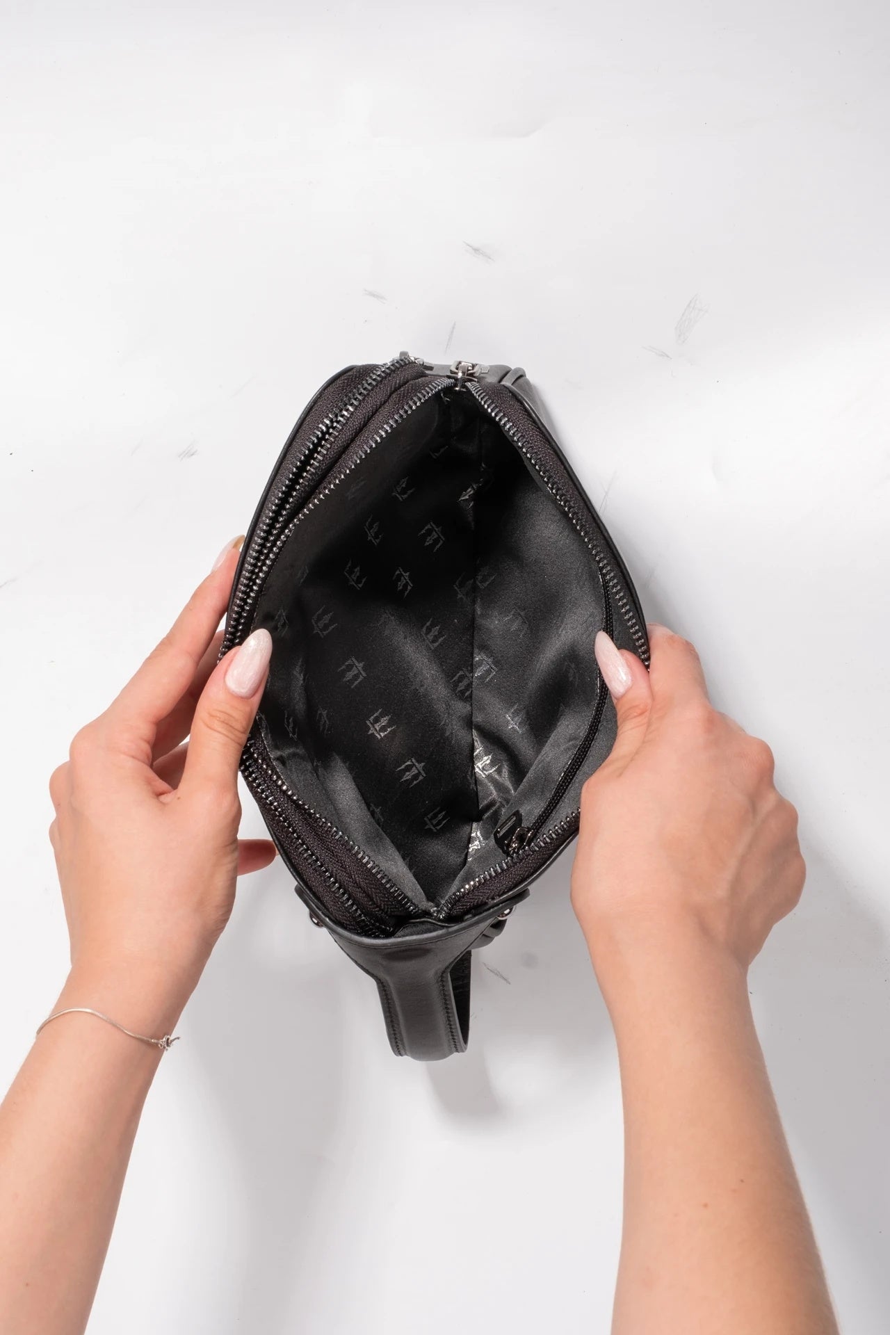 Aubery Hakiki Deri El Çantası