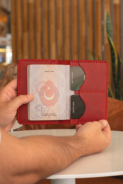 Hakiki Deri Pasaportluk