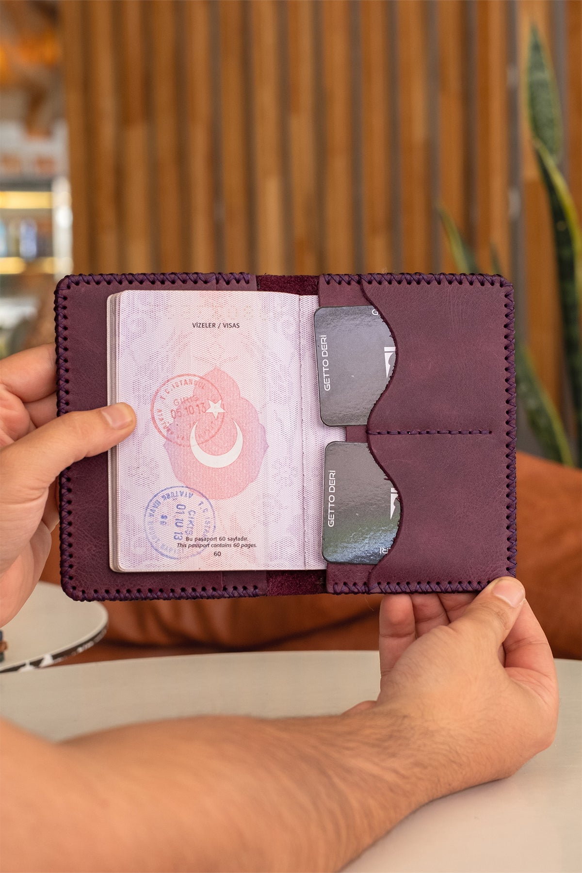 Hakiki Deri Pasaportluk