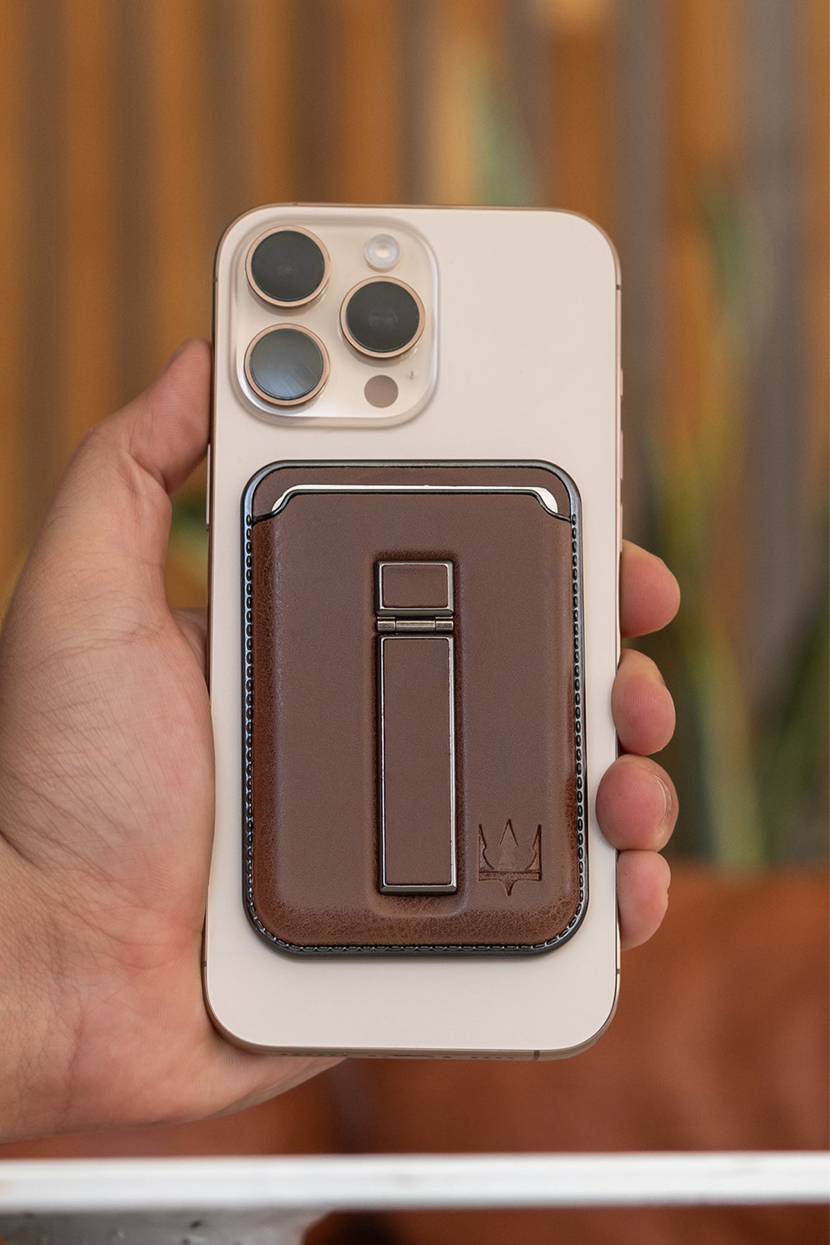 Easy Standlı MagSafe Kartlık