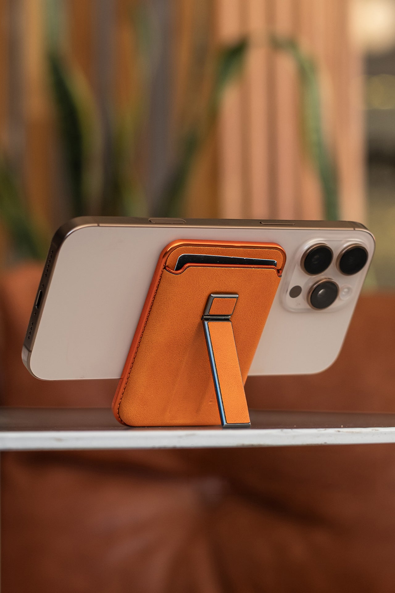 Easy Standlı MagSafe Kartlık