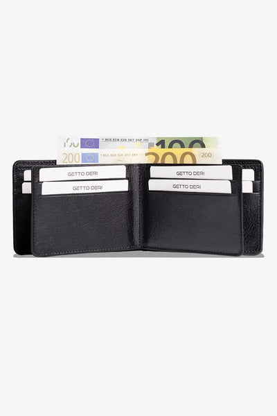 Siyah deri cüzdan, kart ve euro banknotları ile açık