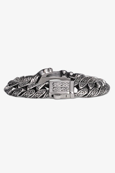 Gümüş renkli, detaylı desenli metal bileklik