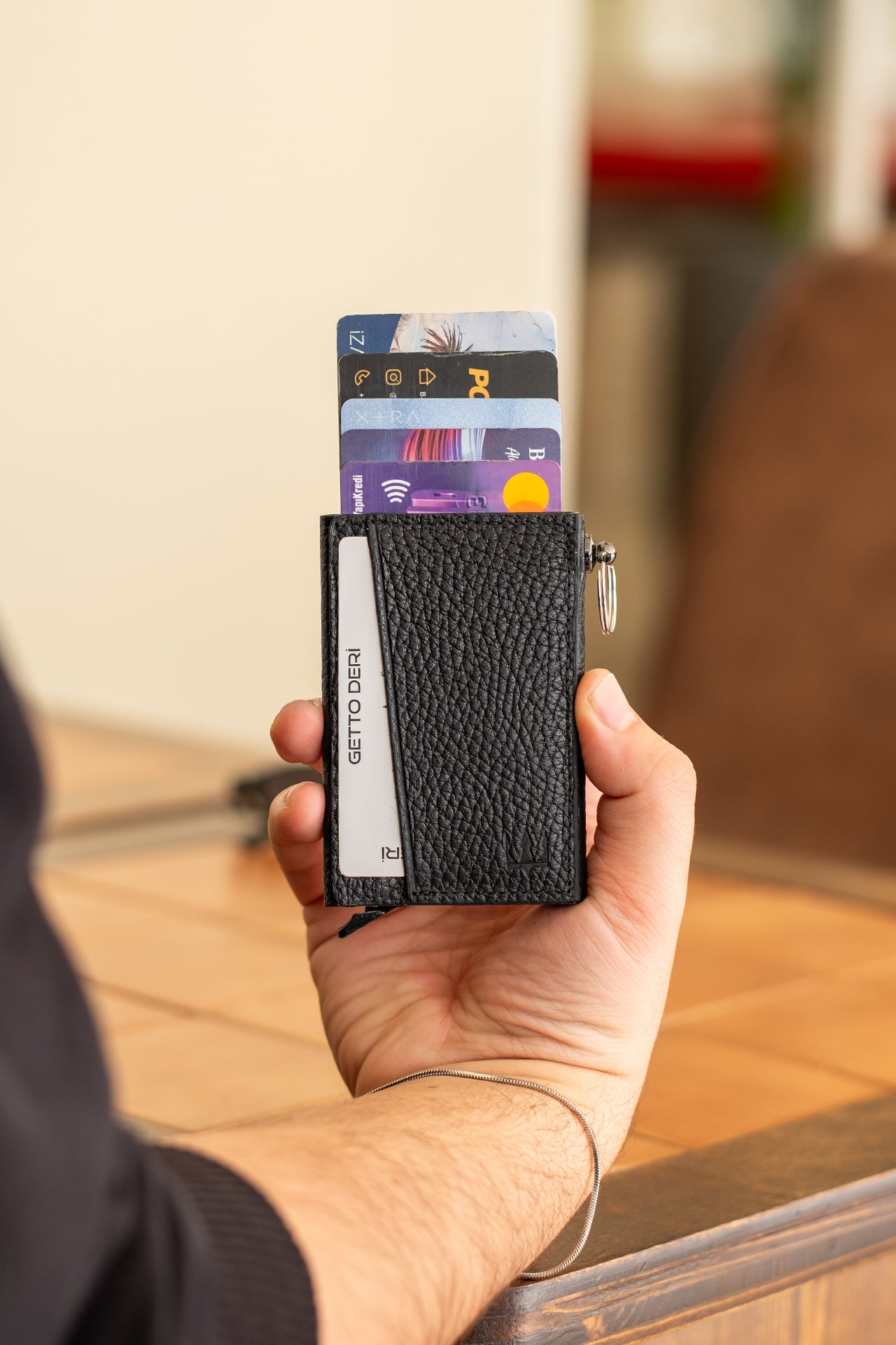 Hype Mekanizmalı Hakiki Deri Kartlık