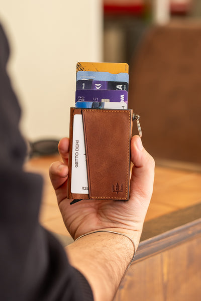 Hype Mekanizmalı Hakiki Deri Kartlık