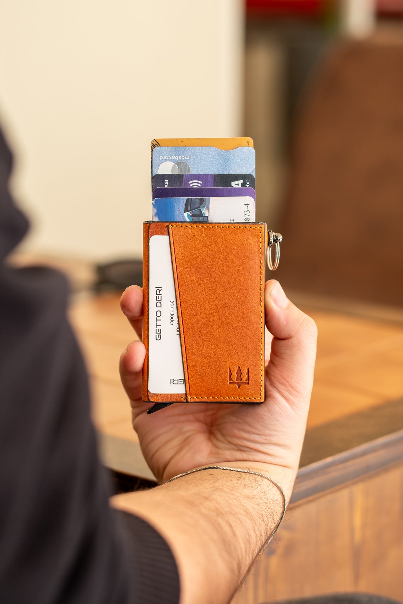 Hype Mekanizmalı Hakiki Deri Kartlık