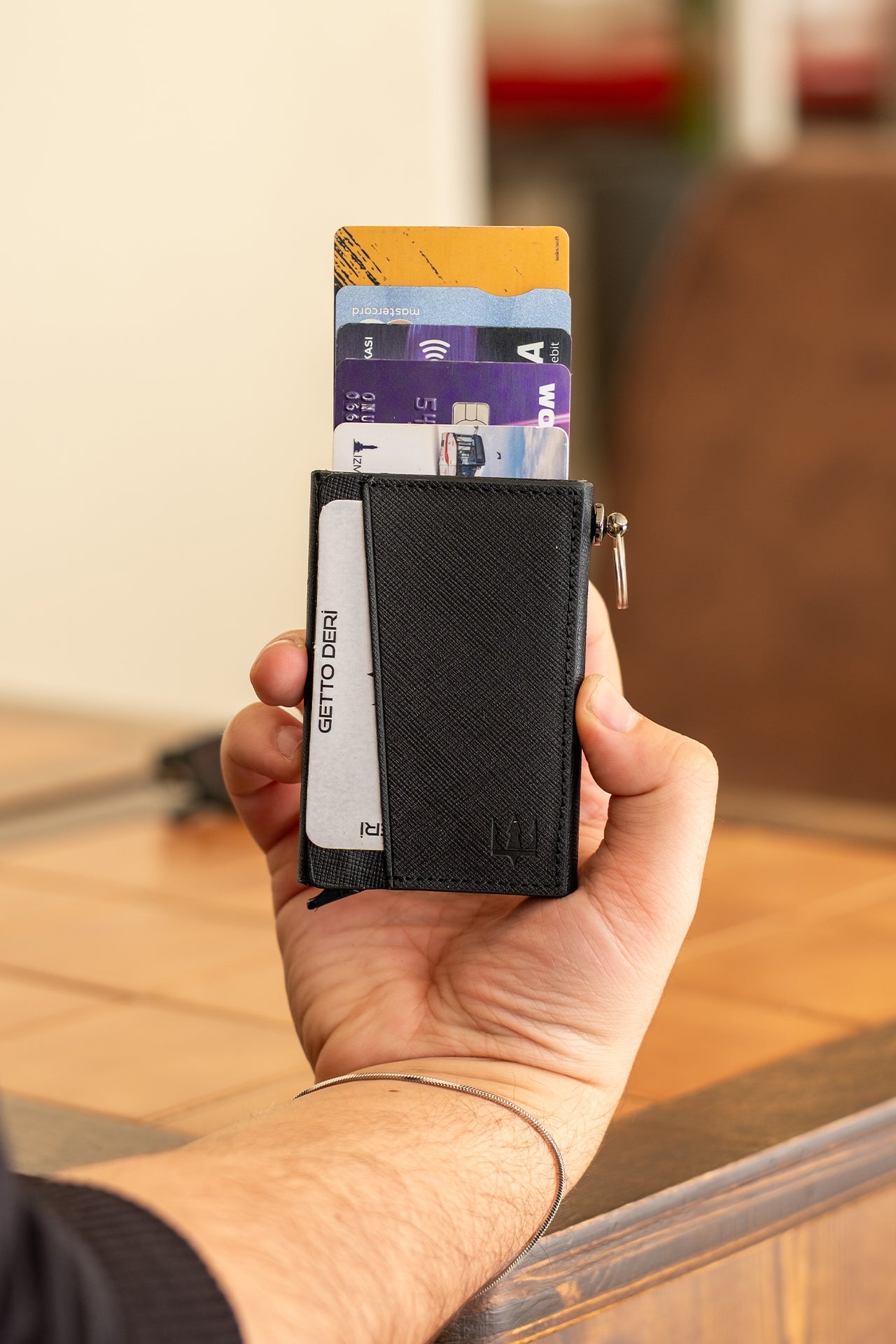 Hype Mekanizmalı Hakiki Deri Kartlık