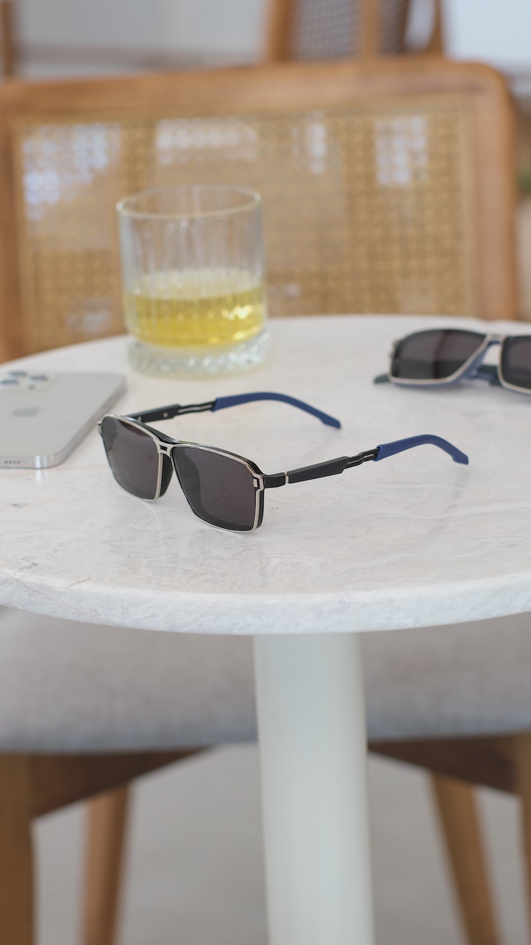 Videoyu yükle: Sion Güneş Gözlüğü