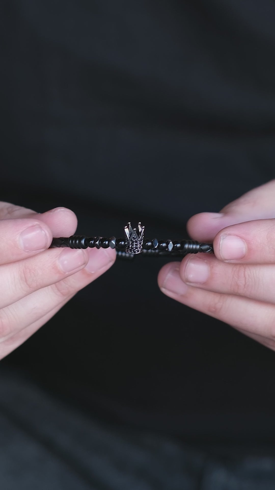 Videoyu yükle: Caelira Deri Bileklik