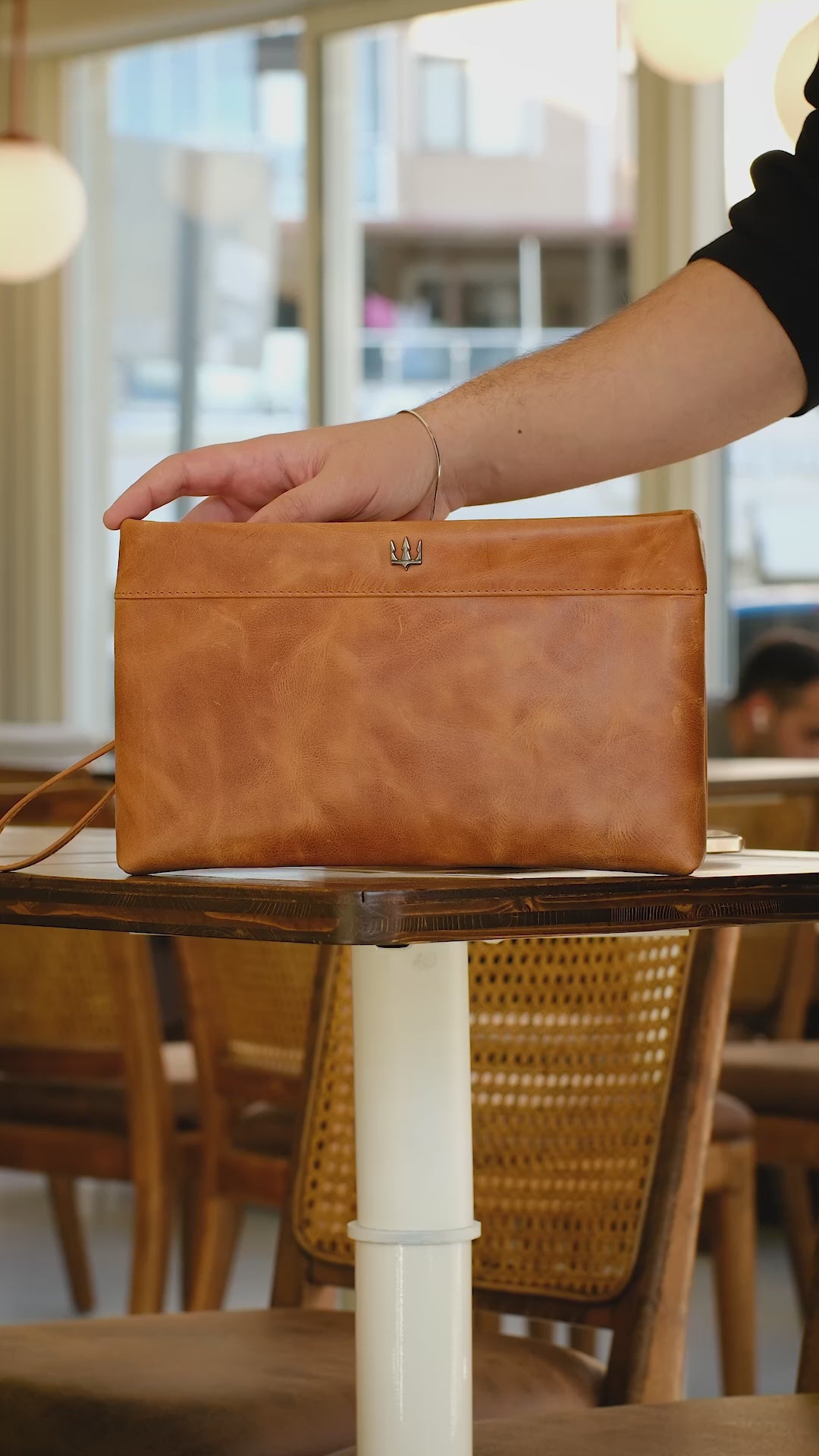 Nova Hakiki Deri El Çantası