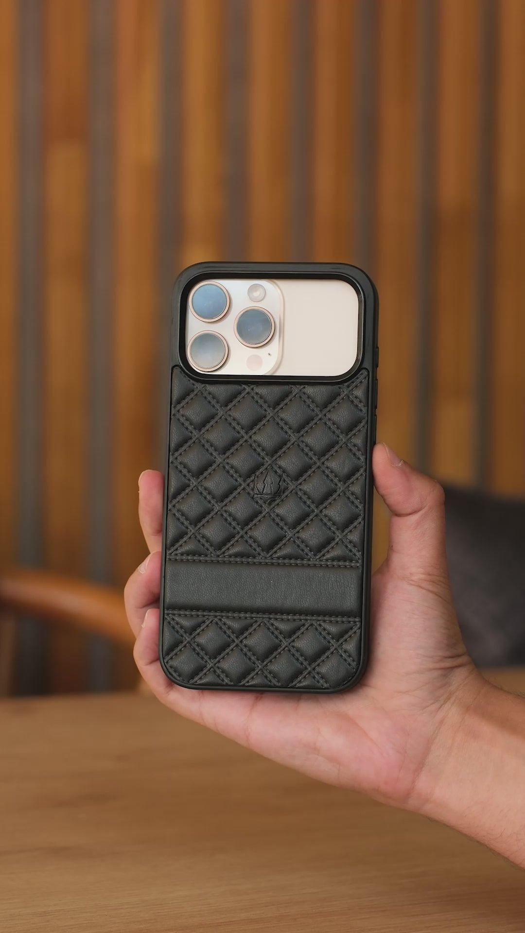 Videoyu yükle: Puff Case Telefon Kılıfı 17 Pro Max