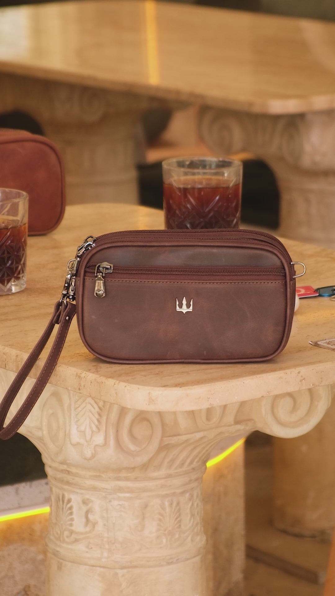 Videoyu yükle: Dors Hakiki Deri El Çantası