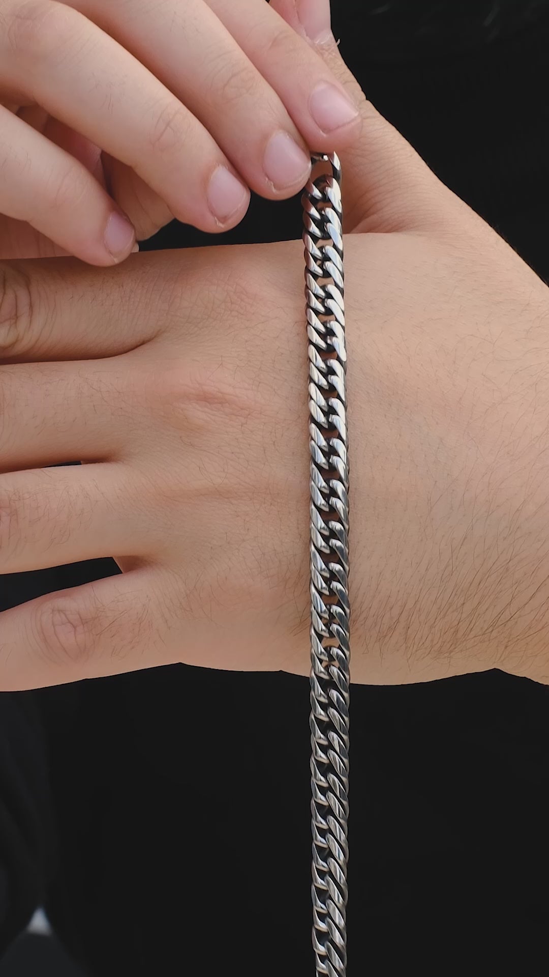 Videoyu yükle: Goa Premium Çelik Bileklik