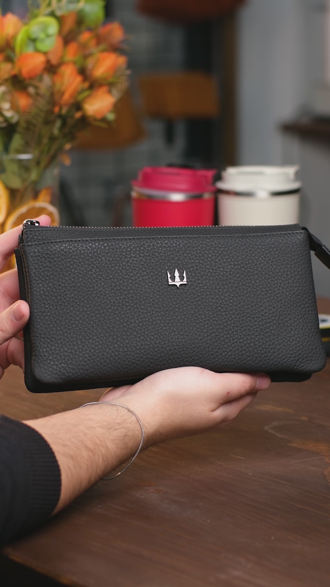 Videoyu yükle: Galata Hakiki Deri El Çantası