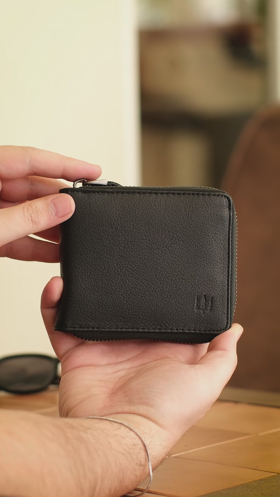 Videoyu yükle: Byanca Hakiki Deri Fermuarlı Cüzdan