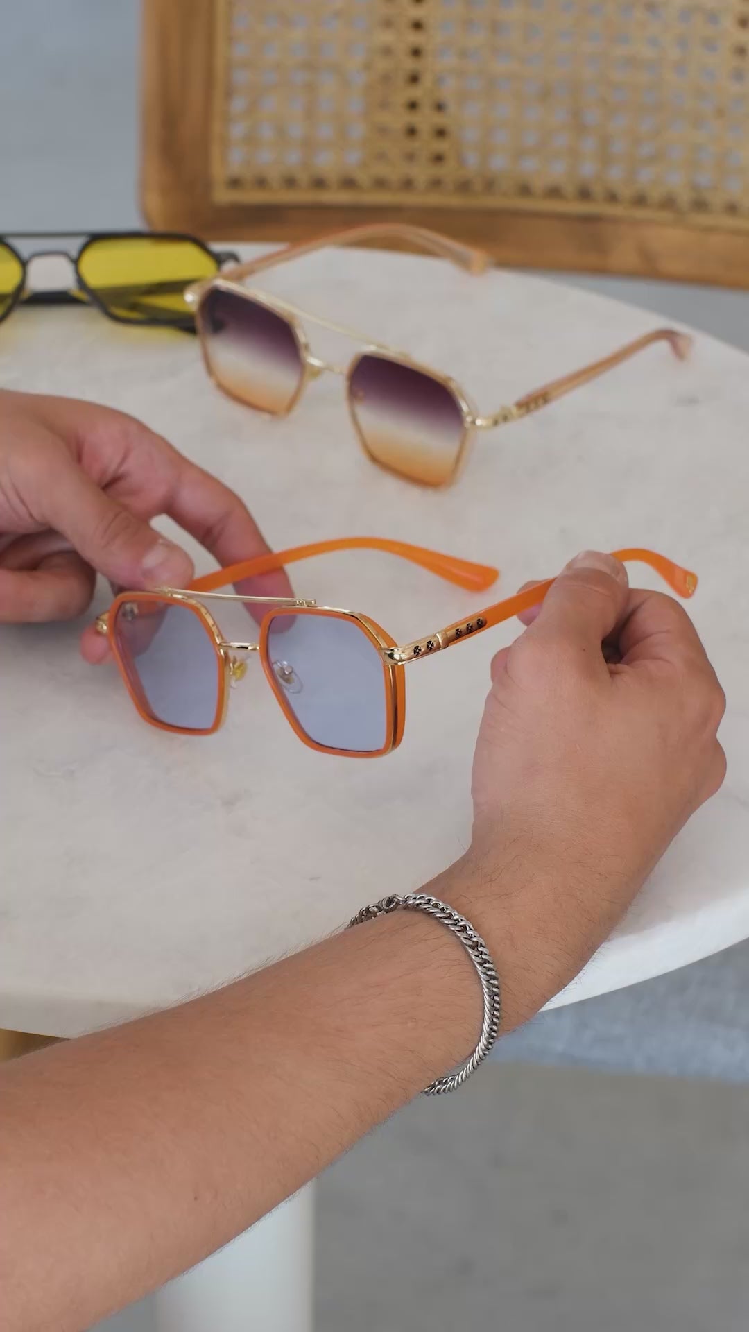 Videoyu yükle: Spica Güneş Gözlüğü