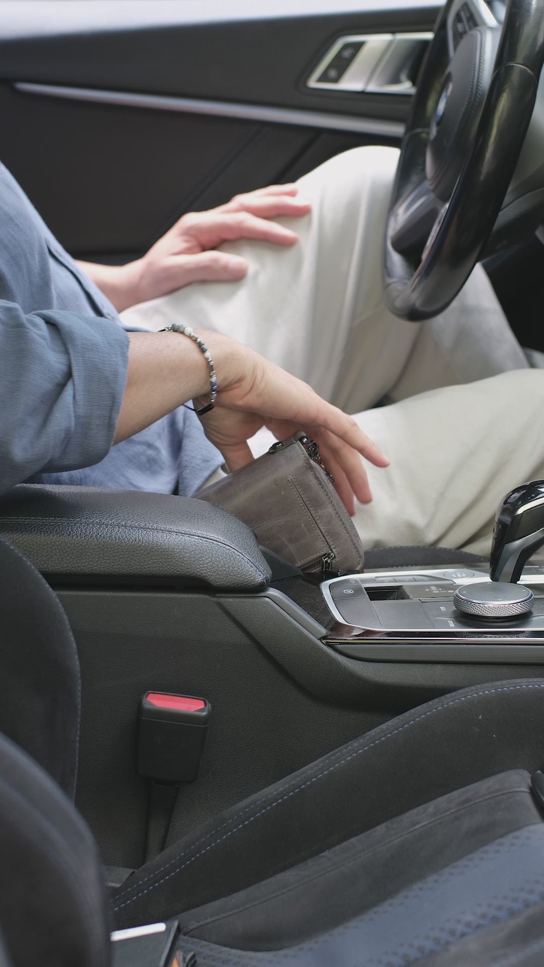 Videoyu yükle: Elegans Hakiki Deri Portföy Cüzdan