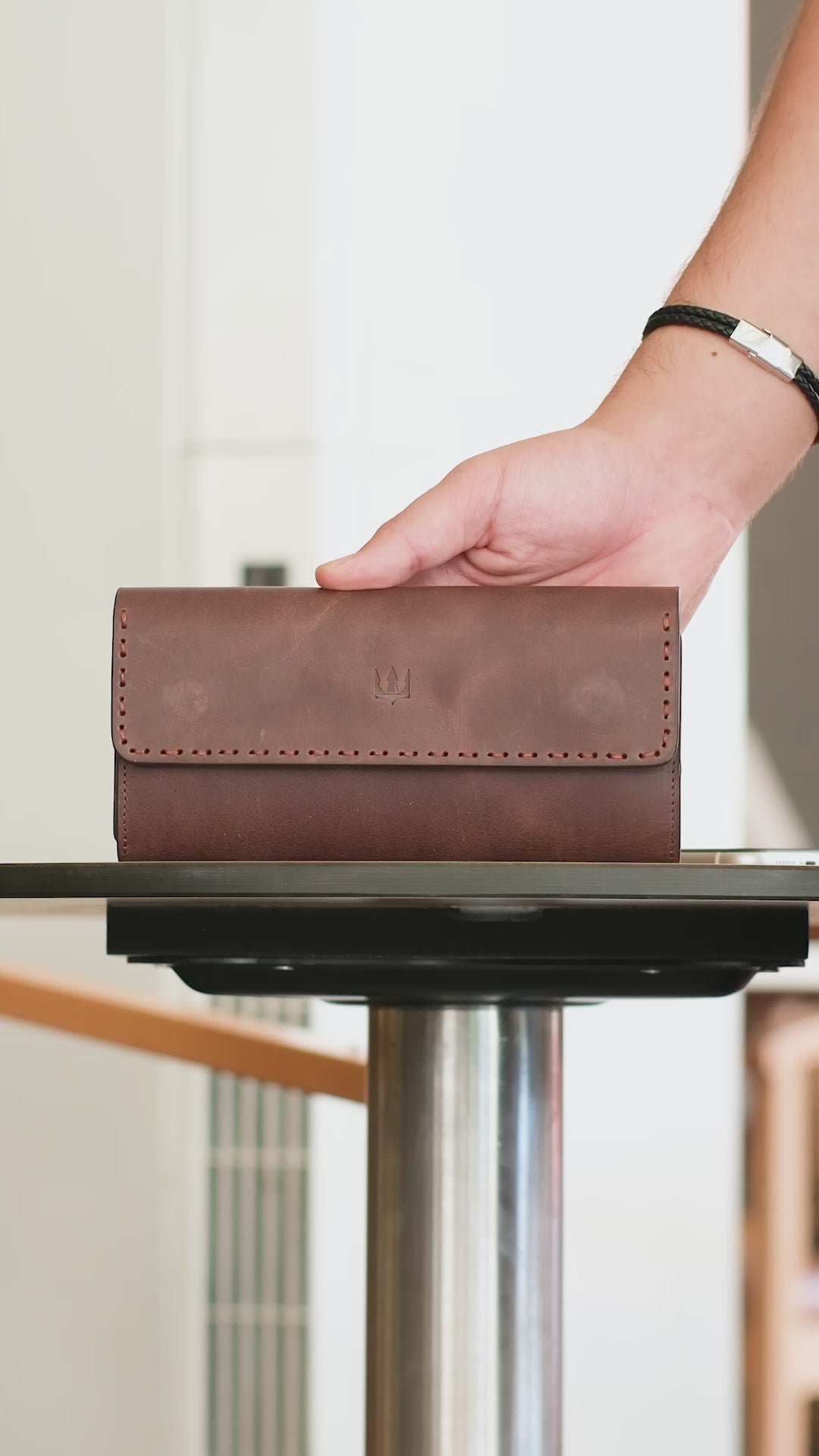 Videoyu yükle: Santa Hakiki Deri Portföy Cüzdan