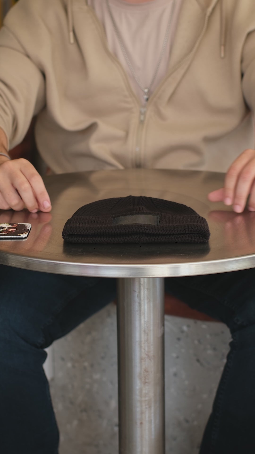 Videoyu yükle: Cover Kare Bere