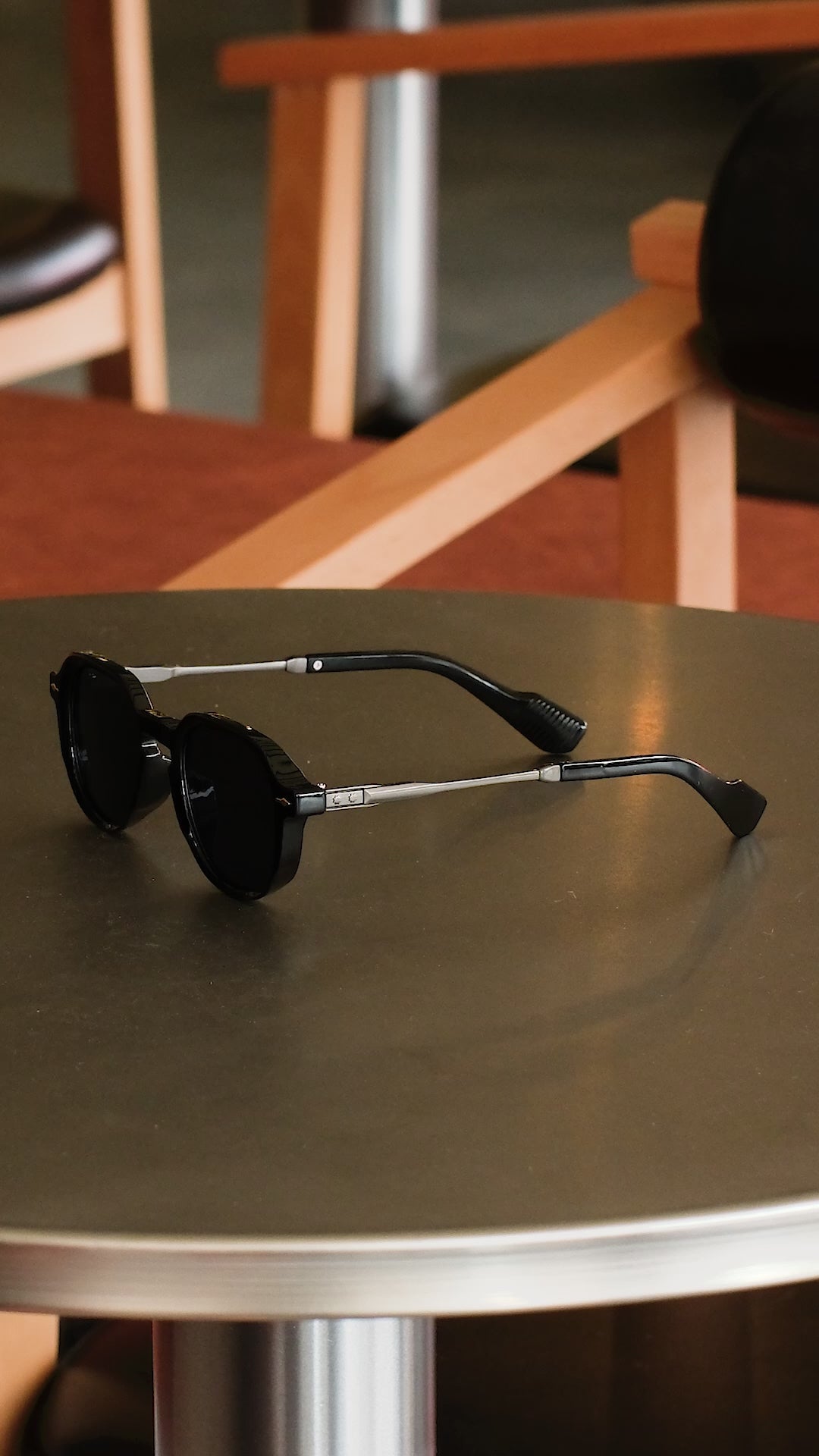 Videoyu yükle: Velux Güneş Gözlüğü