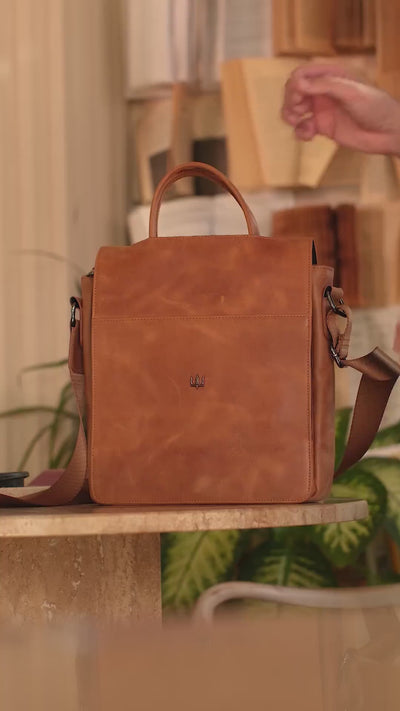 Elegant Hakiki Deri Askılı Çanta