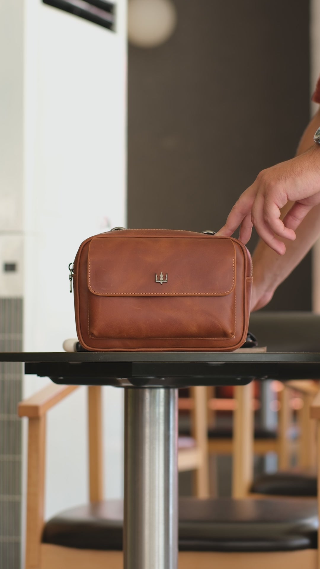 Videoyu yükle: Giesto Hakiki Deri Çanta